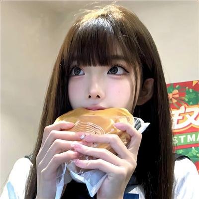 锦绣云裳 海报